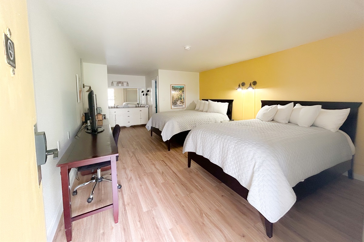 Main Room with 2 queen beds