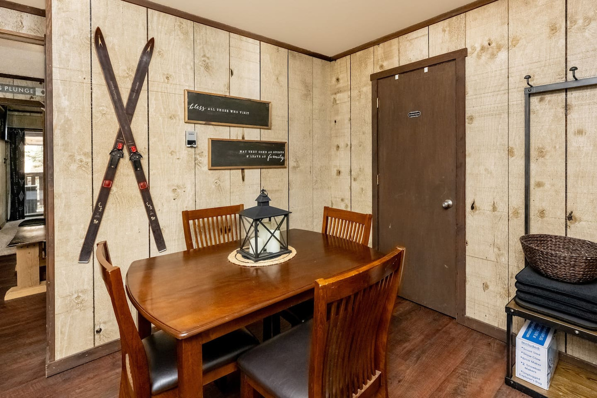 Entry way and dining table