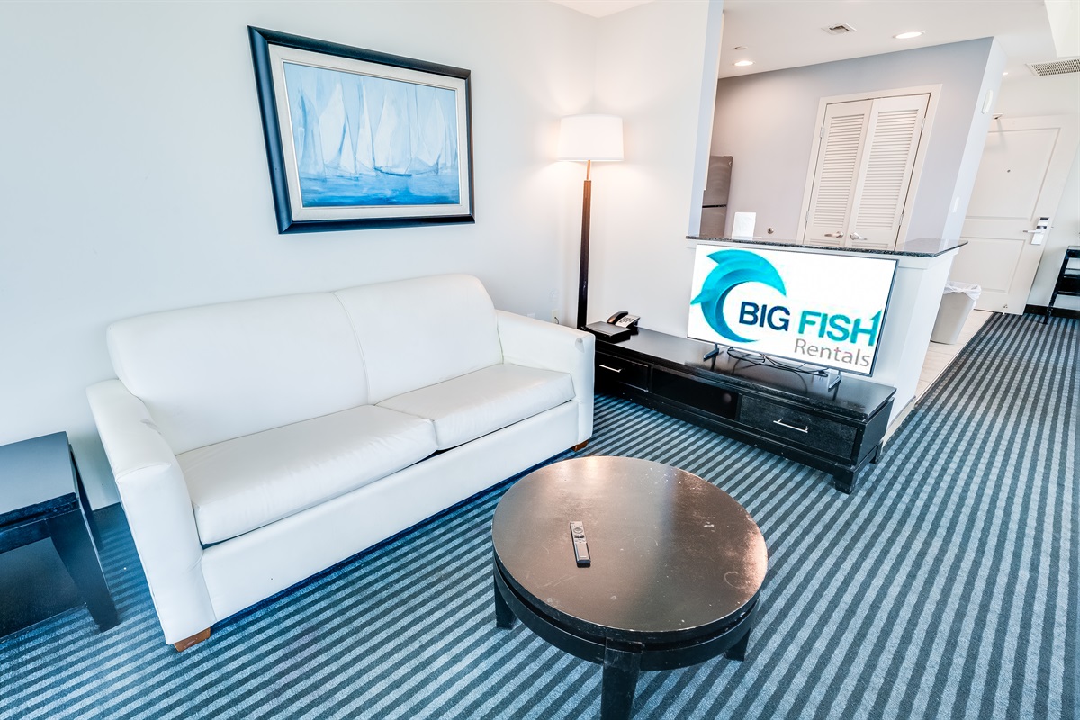 Amazing Living Room with Stunning Views🌊☀️