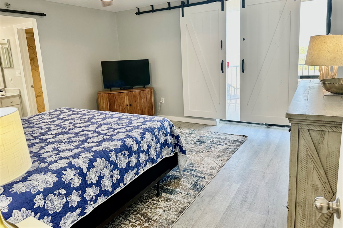 Here's the small south facing balcony!