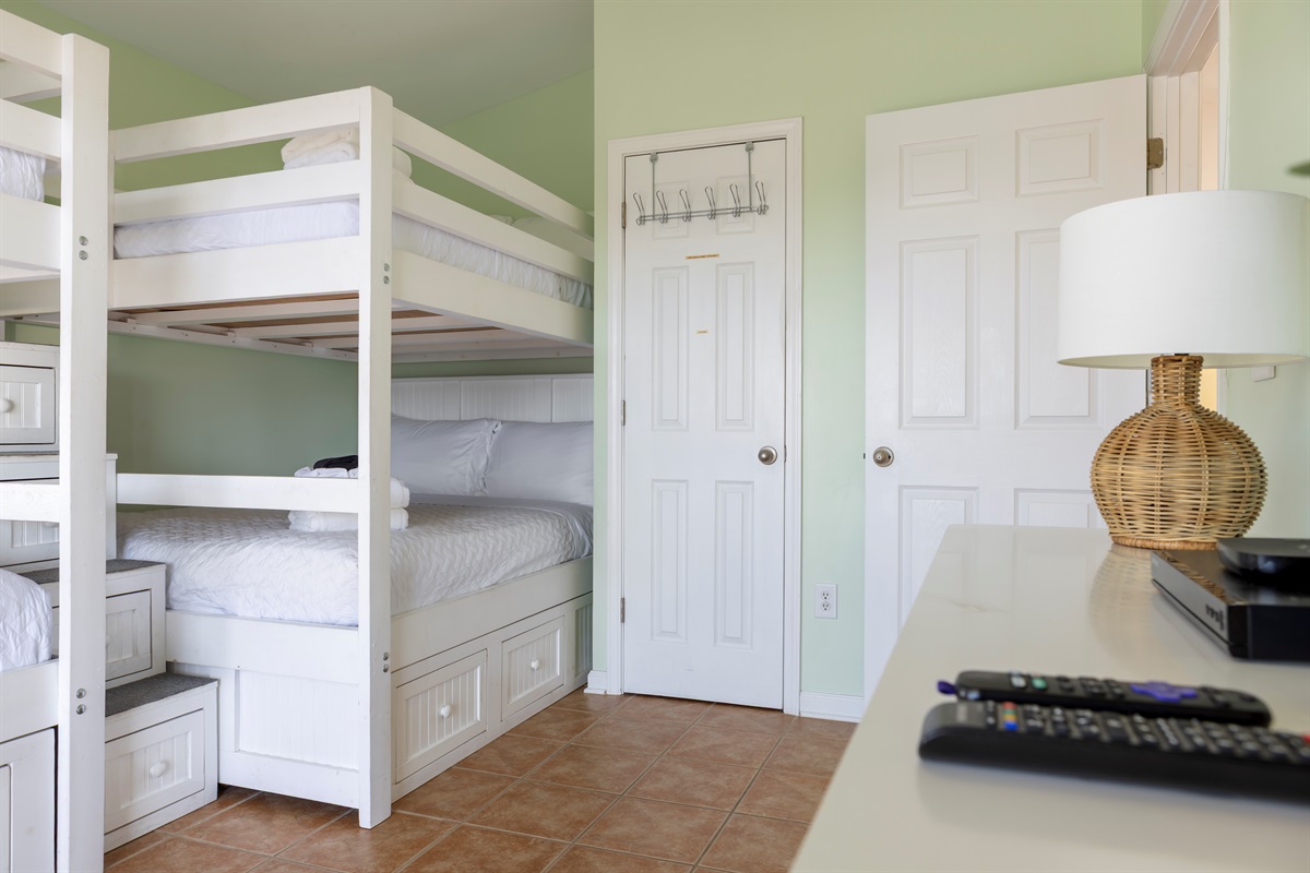 Bedroom 4: Twin over Twin | 3rd Floor