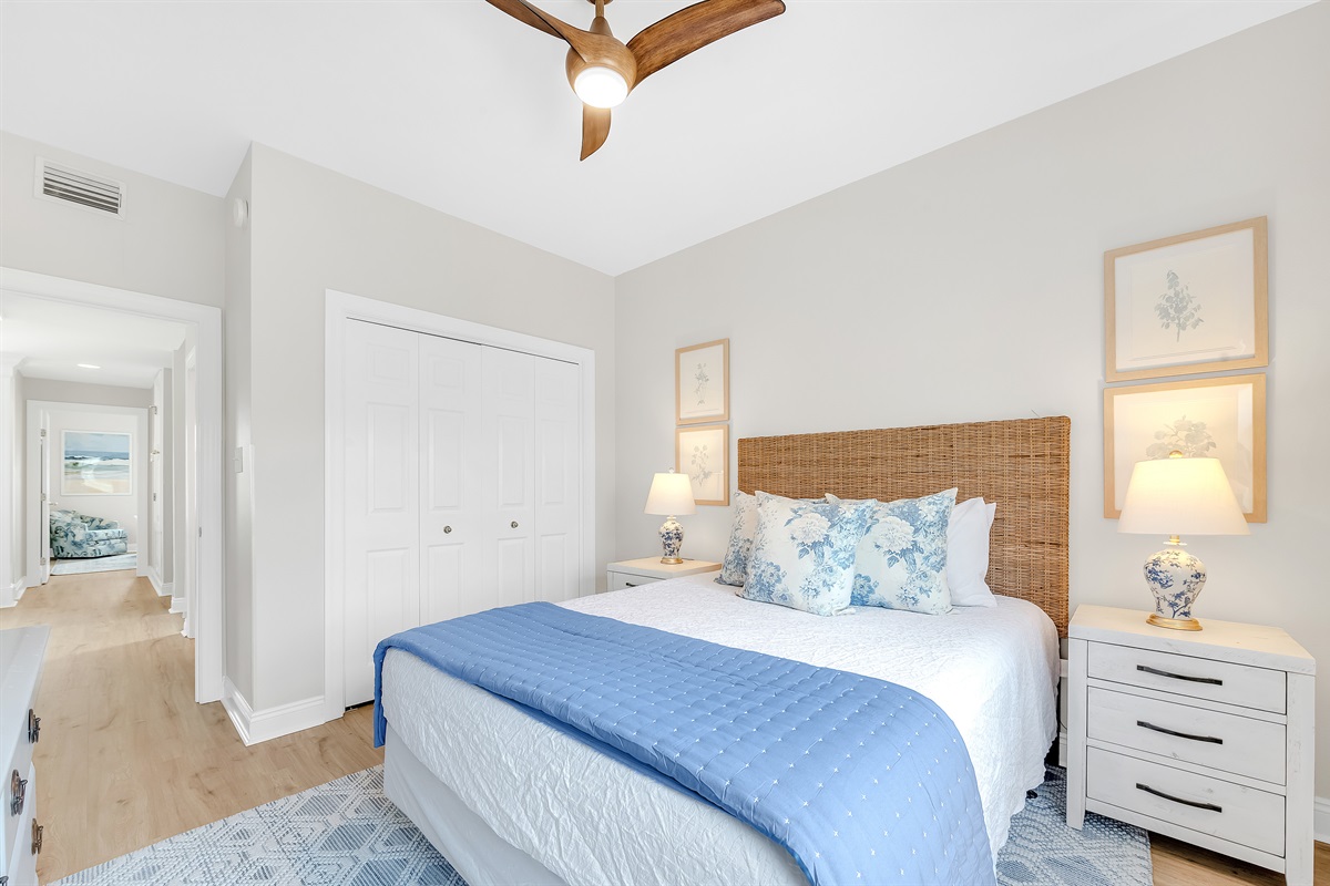 4th Bedroom Upstairs (Queen)