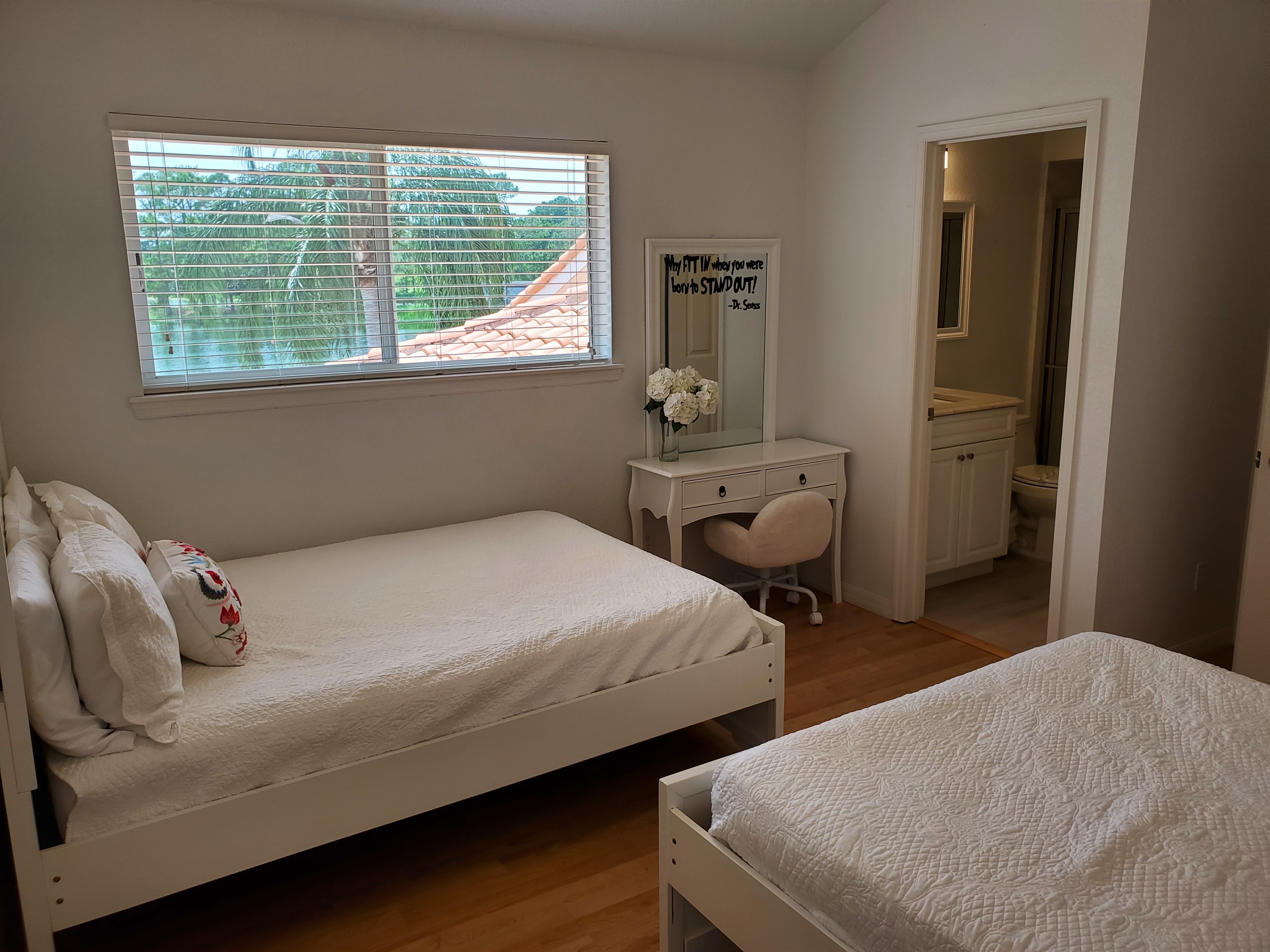 2nd level Double bedroom with private bathroom
