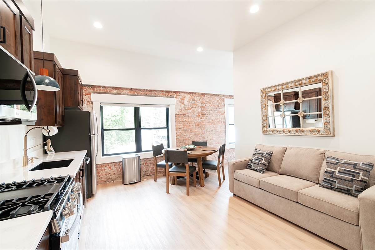 Kitchen/Living