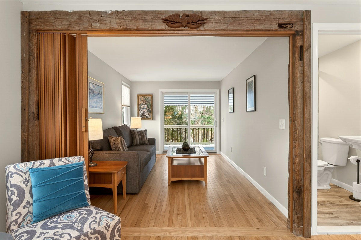 Secondary sitting area with Queen fold out sofa