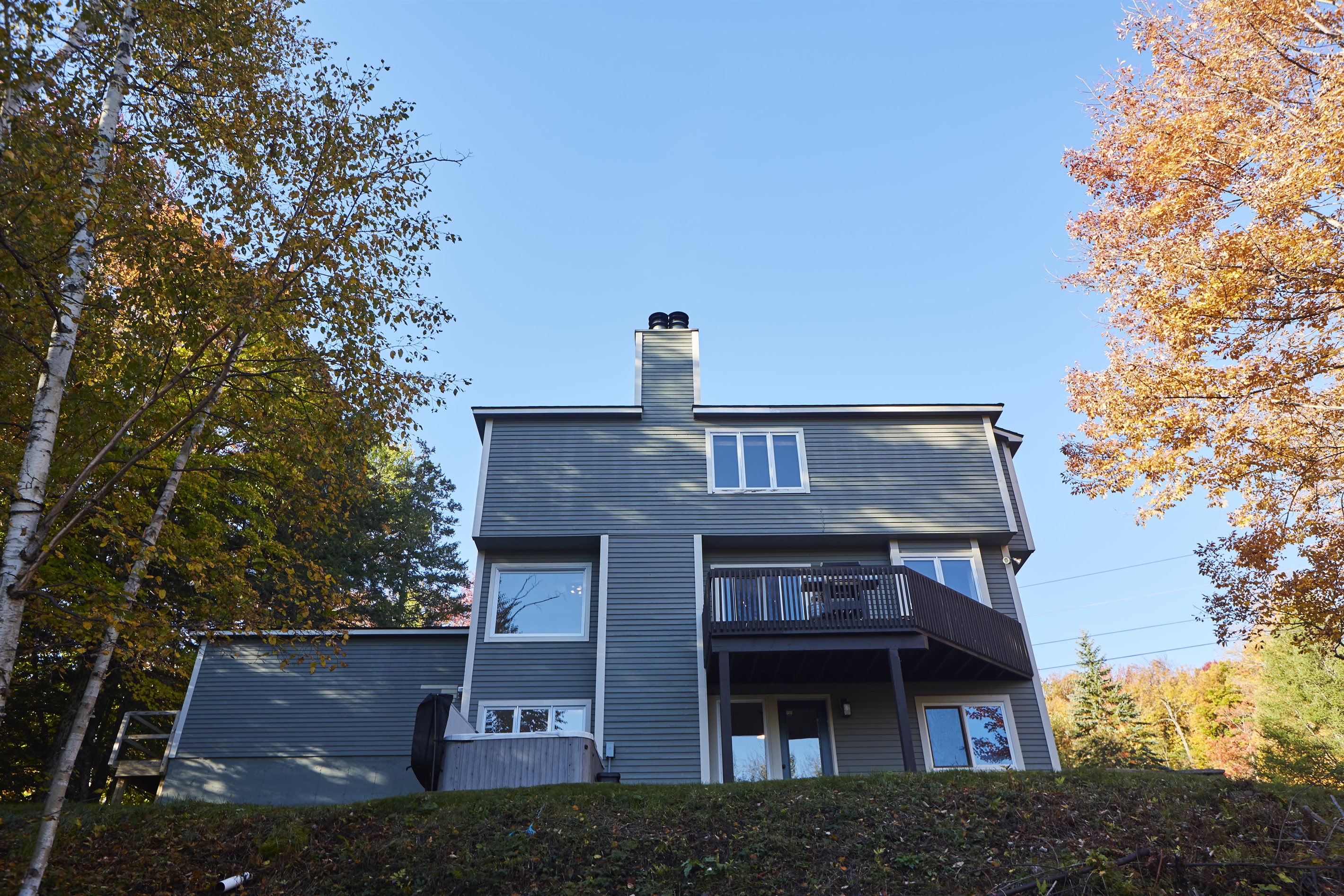 Every corner of Valley View invites relaxation, from the cozy bedrooms to the serene outdoor spaces.