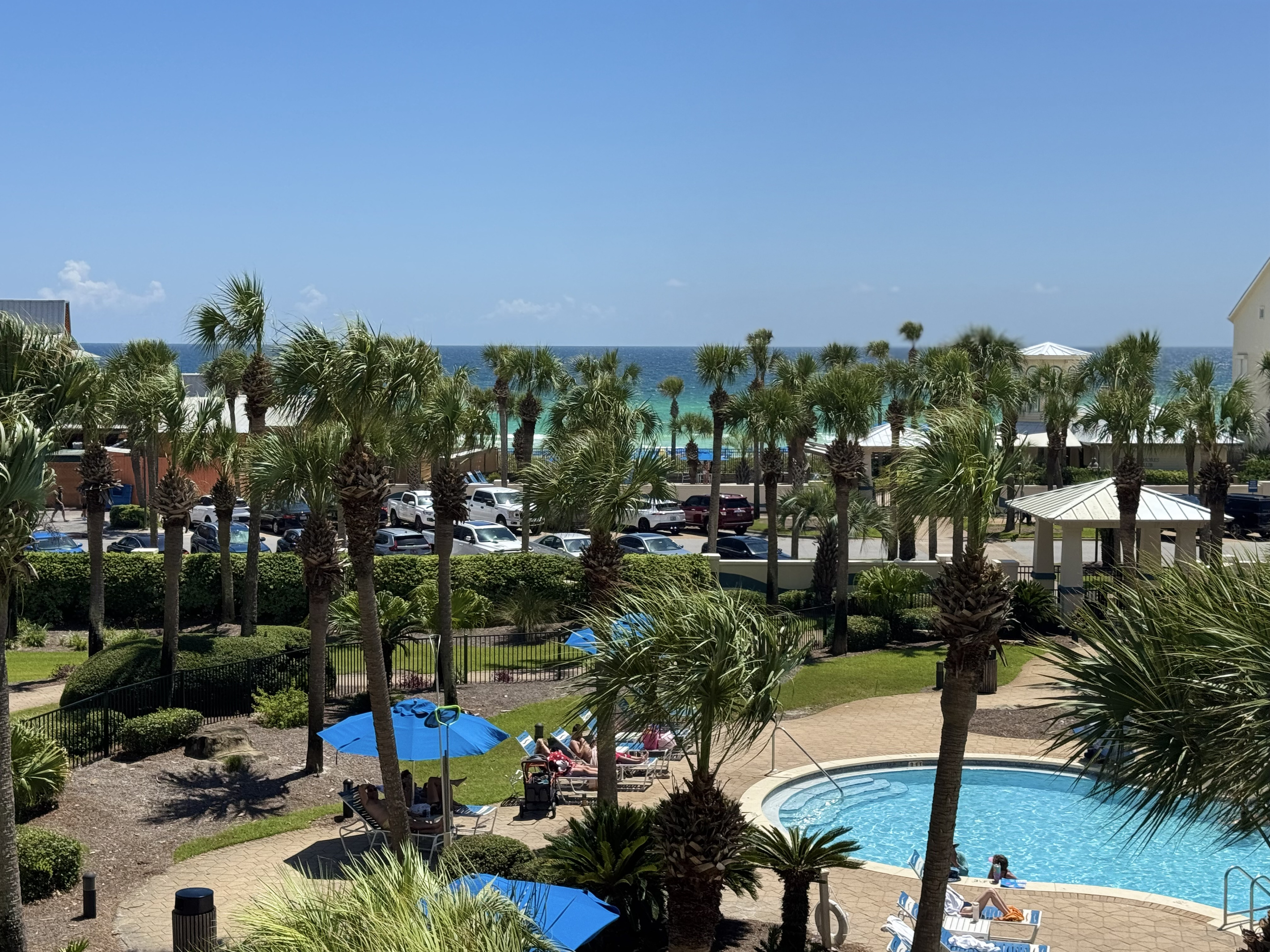Balcony view of the pool and Gulf