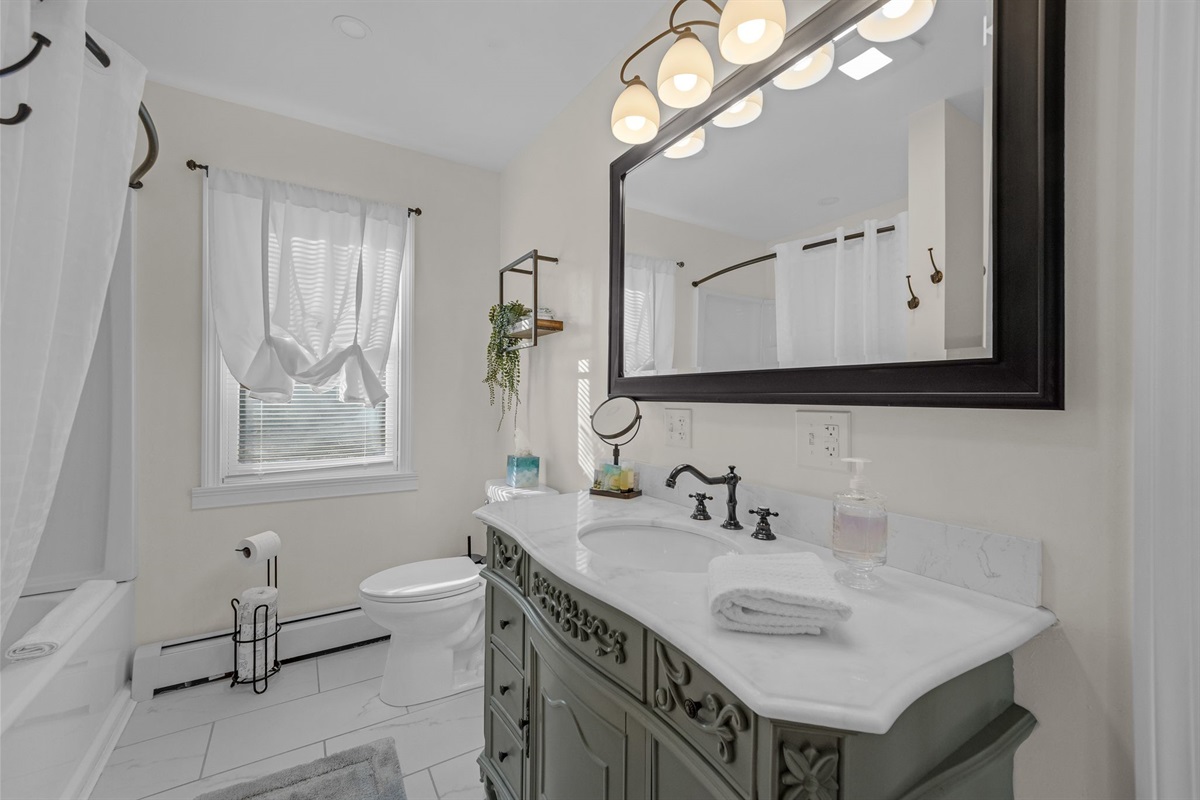 Upstairs Bath
