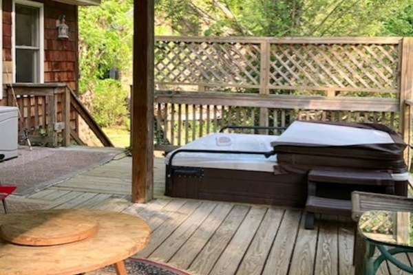 Hot tub on back porch