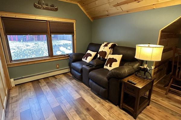 A comfortable private sitting area inside the Kodiak Room