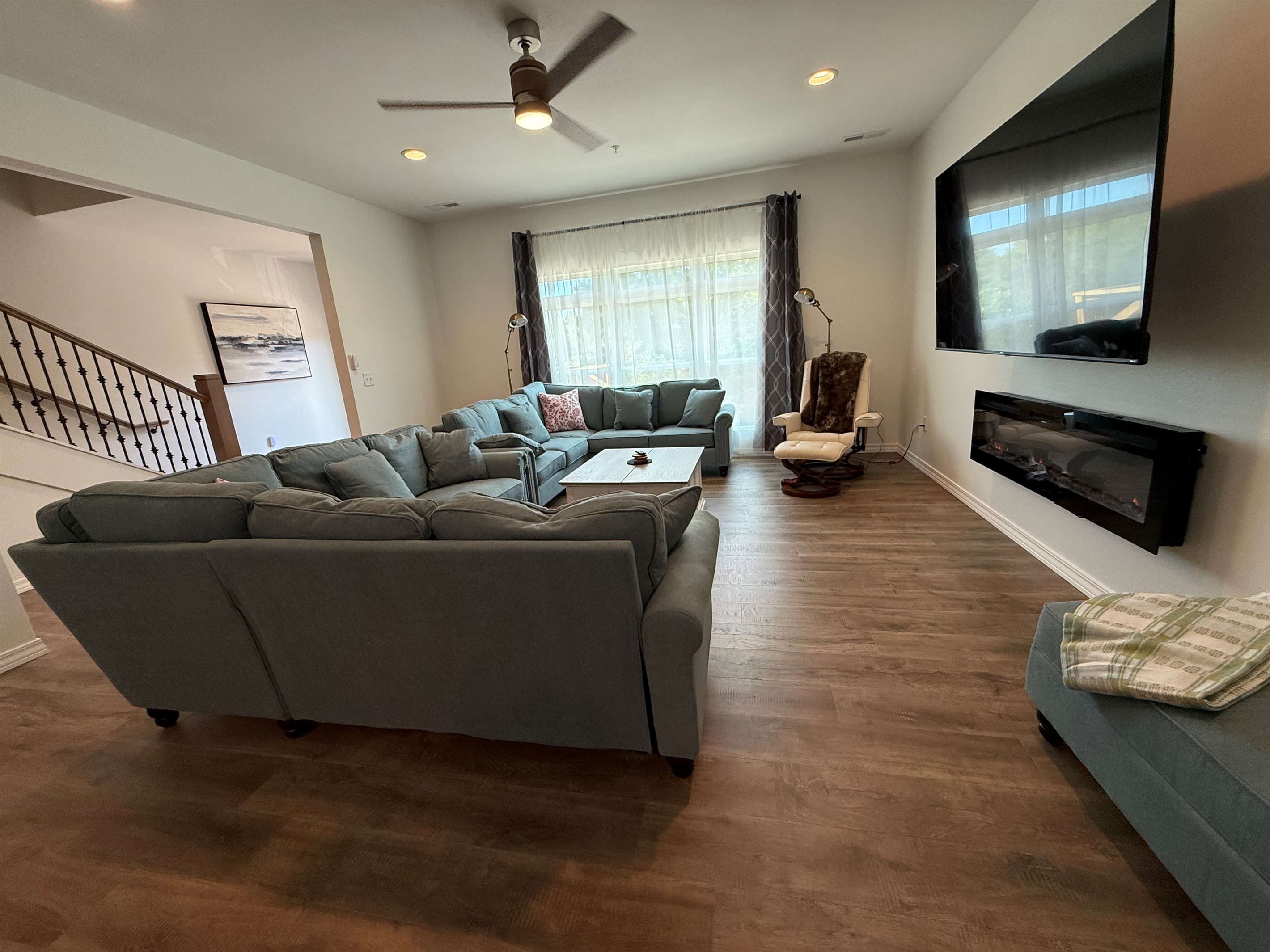 Seating for 12 plus a massage chair for after those long walks