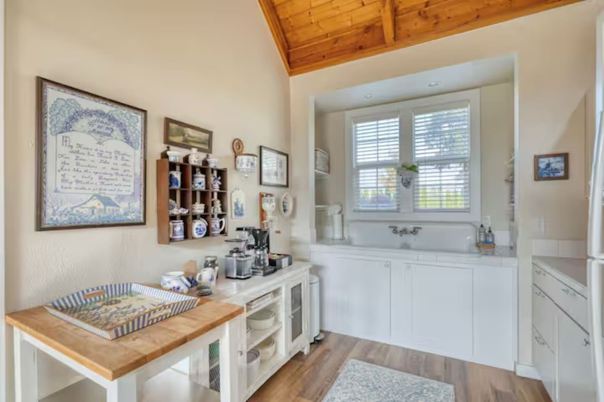Kitchenette
