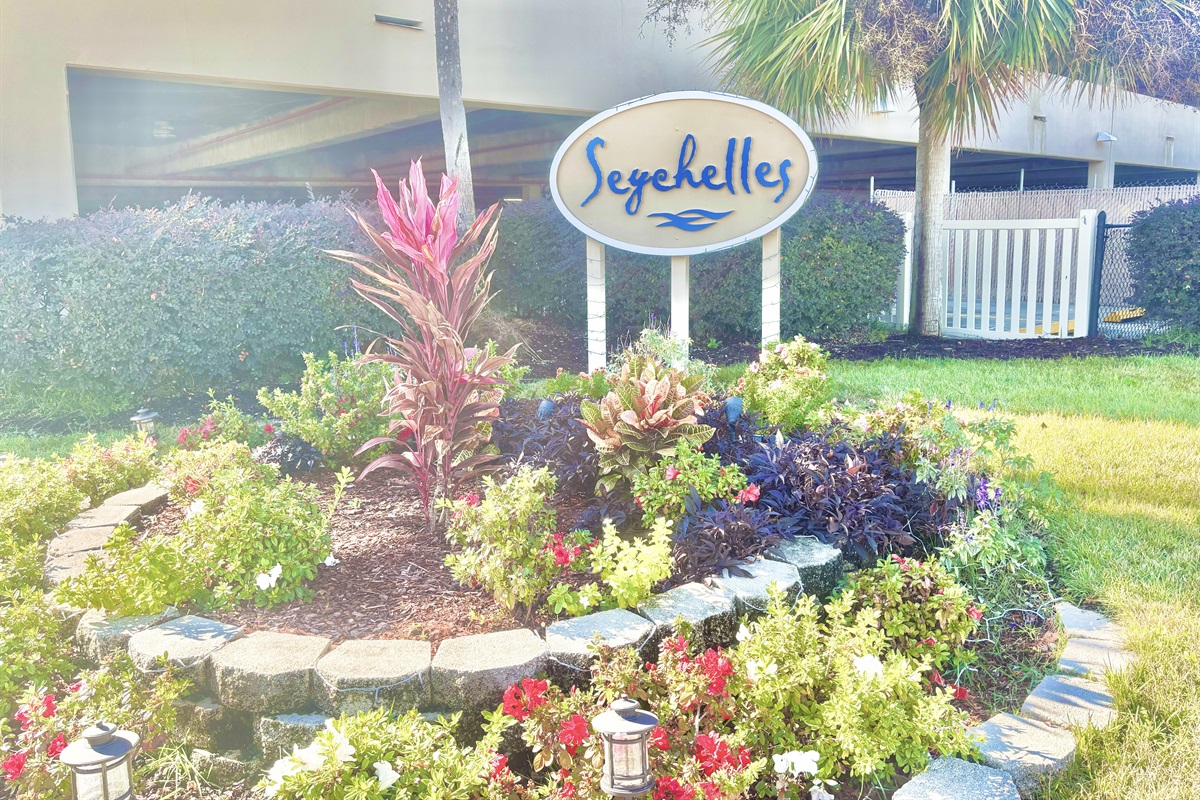 Beautifully maintained complex