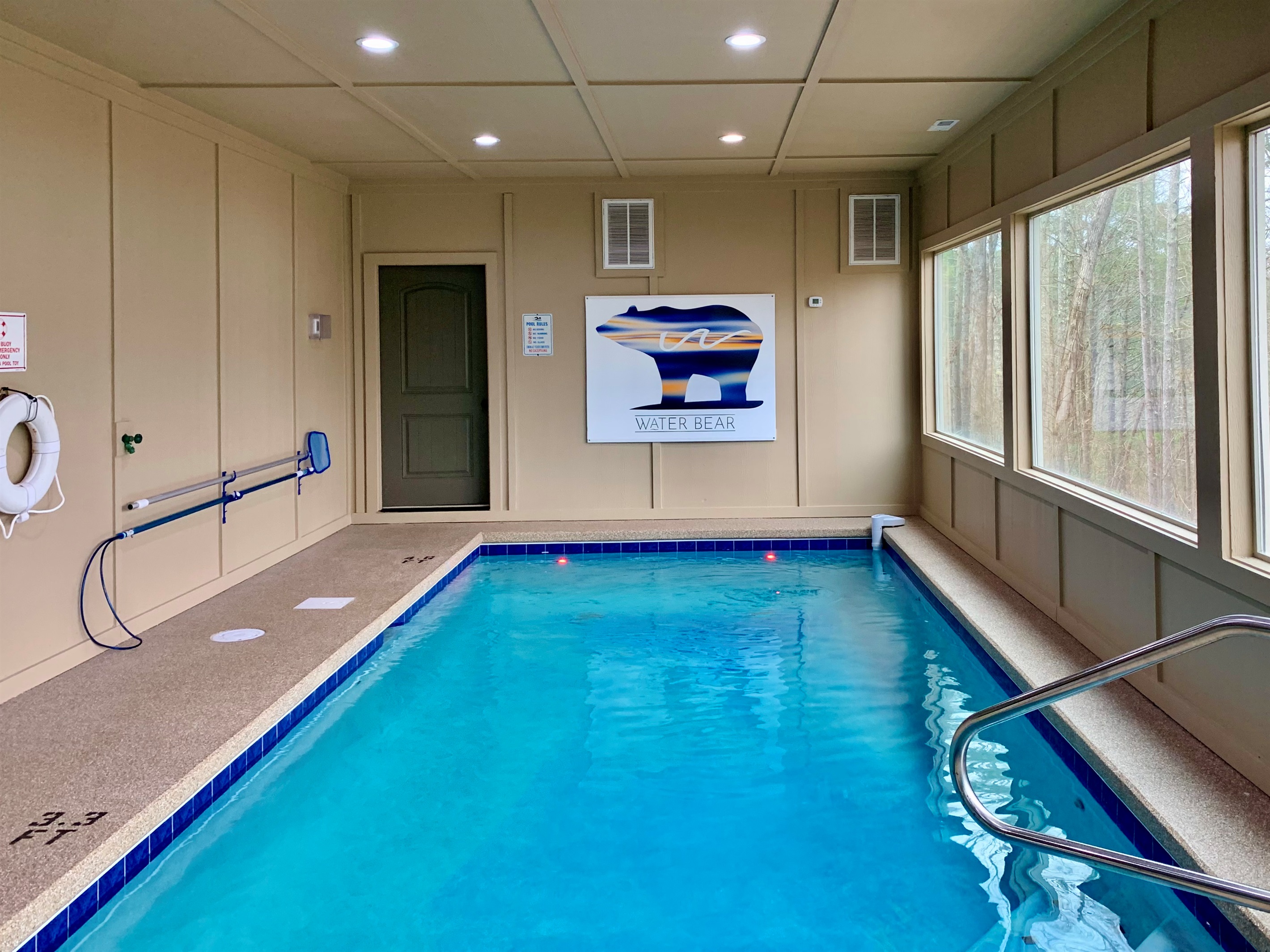 Heated Pool 82º The kids can enjoy the pool and you can see them from the living room!