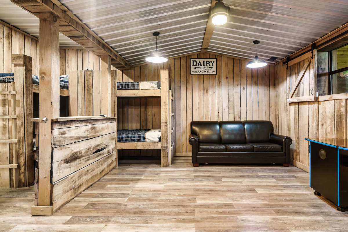 bunk beds - downstairs