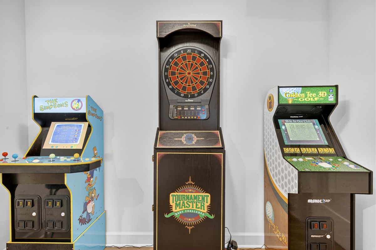 Level up your vacation in thFrom nostalgic video games to darts, this luxury game nook delivers fun and friendly competition for guests of all ages.