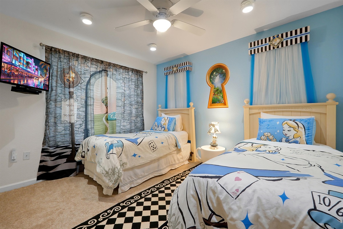 Alice in Wonderland Kids room