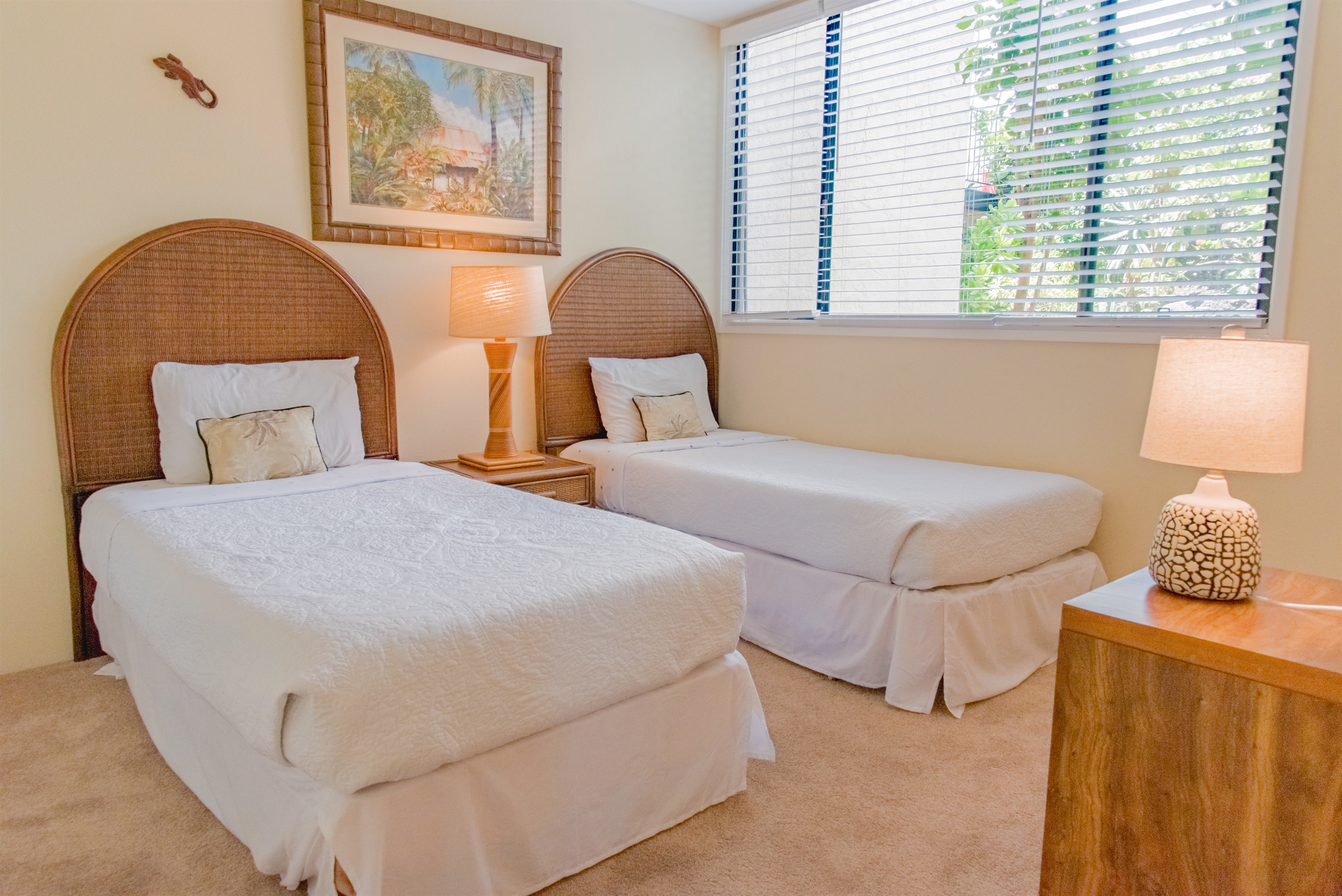 Guest room with two twin beds.