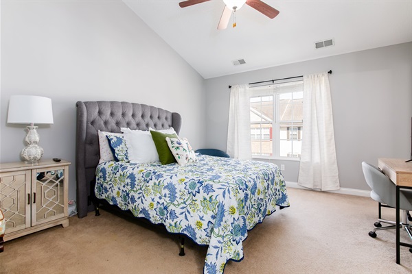 Golden Dome Getaway<>Townhome 1.5 mi To ND, photo 22