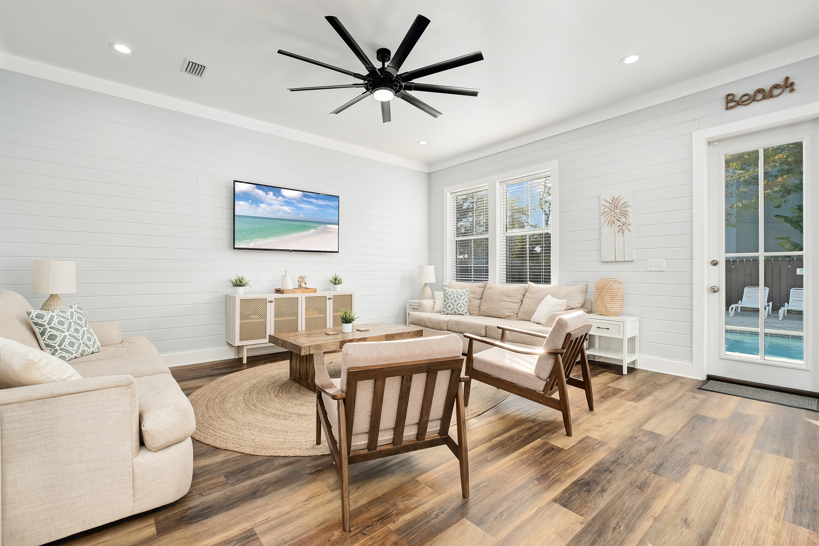 Open space living room to relax and make family memories