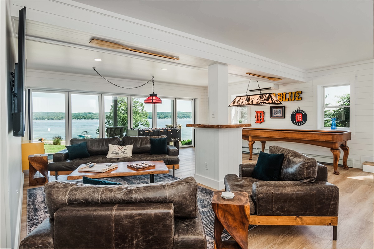 Dowwnstairs living room/game room