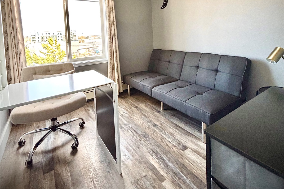 Bedroom 3/Office with fold-down desk and futon