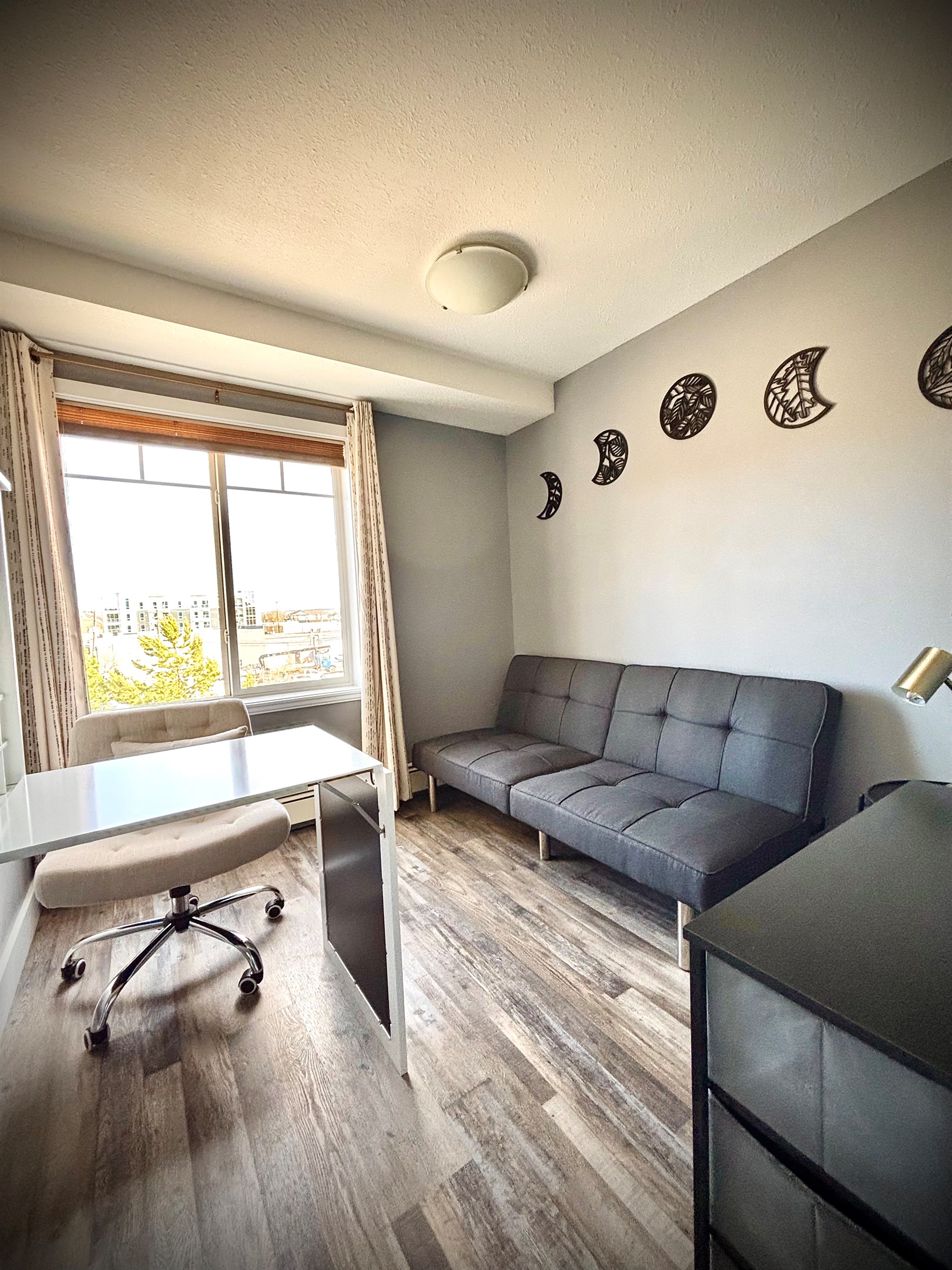 Bedroom 3/Office with fold-down desk and futon