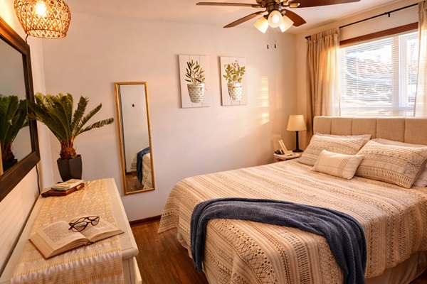 Cove-Out Cottage Main Bedroom 2