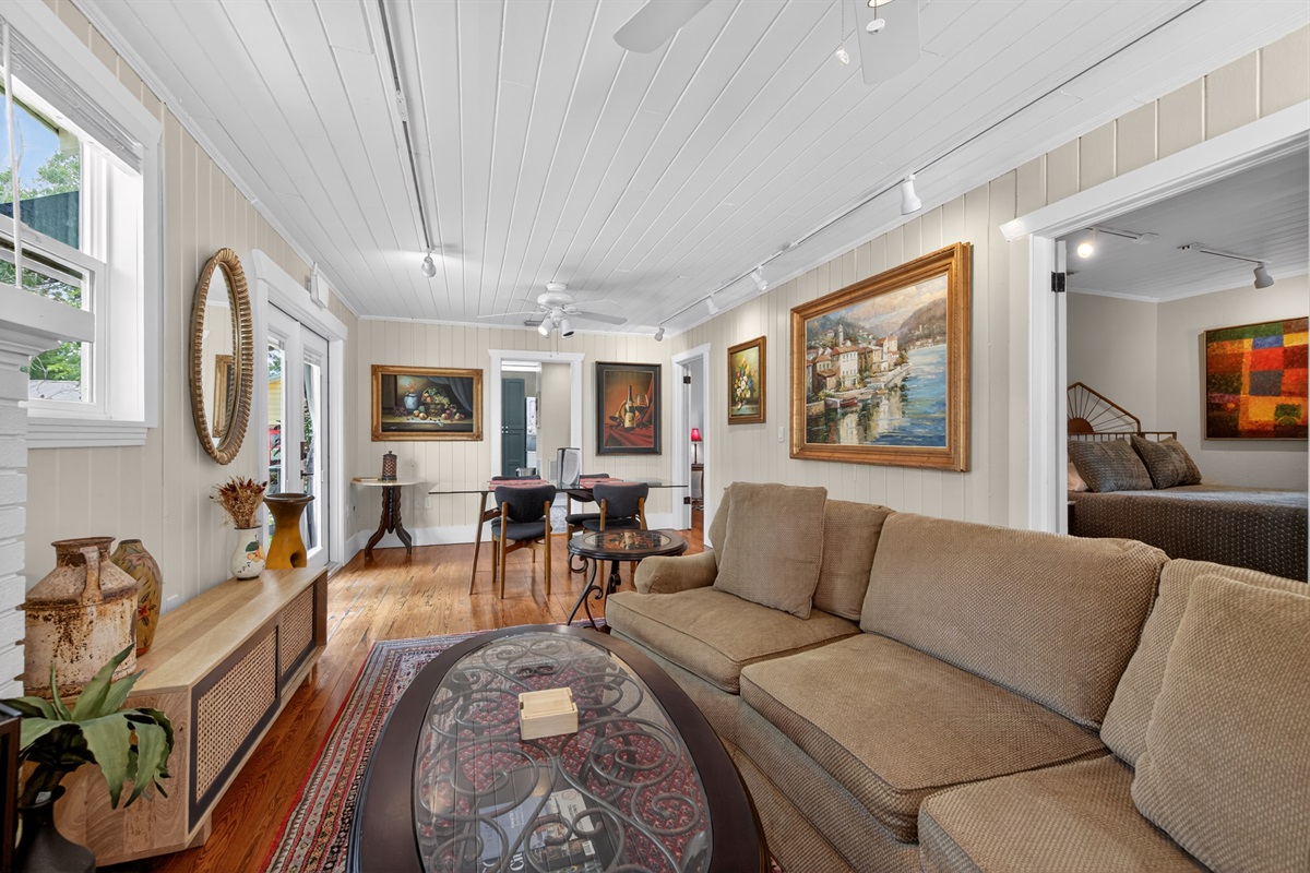 Living/Dining Room