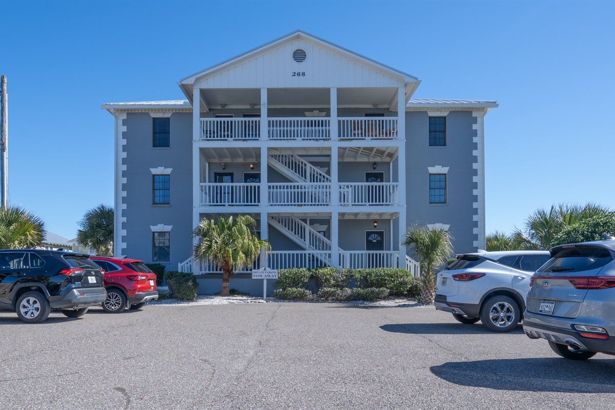 CAPTAIN'S HOUSE (FRONT VIEW)