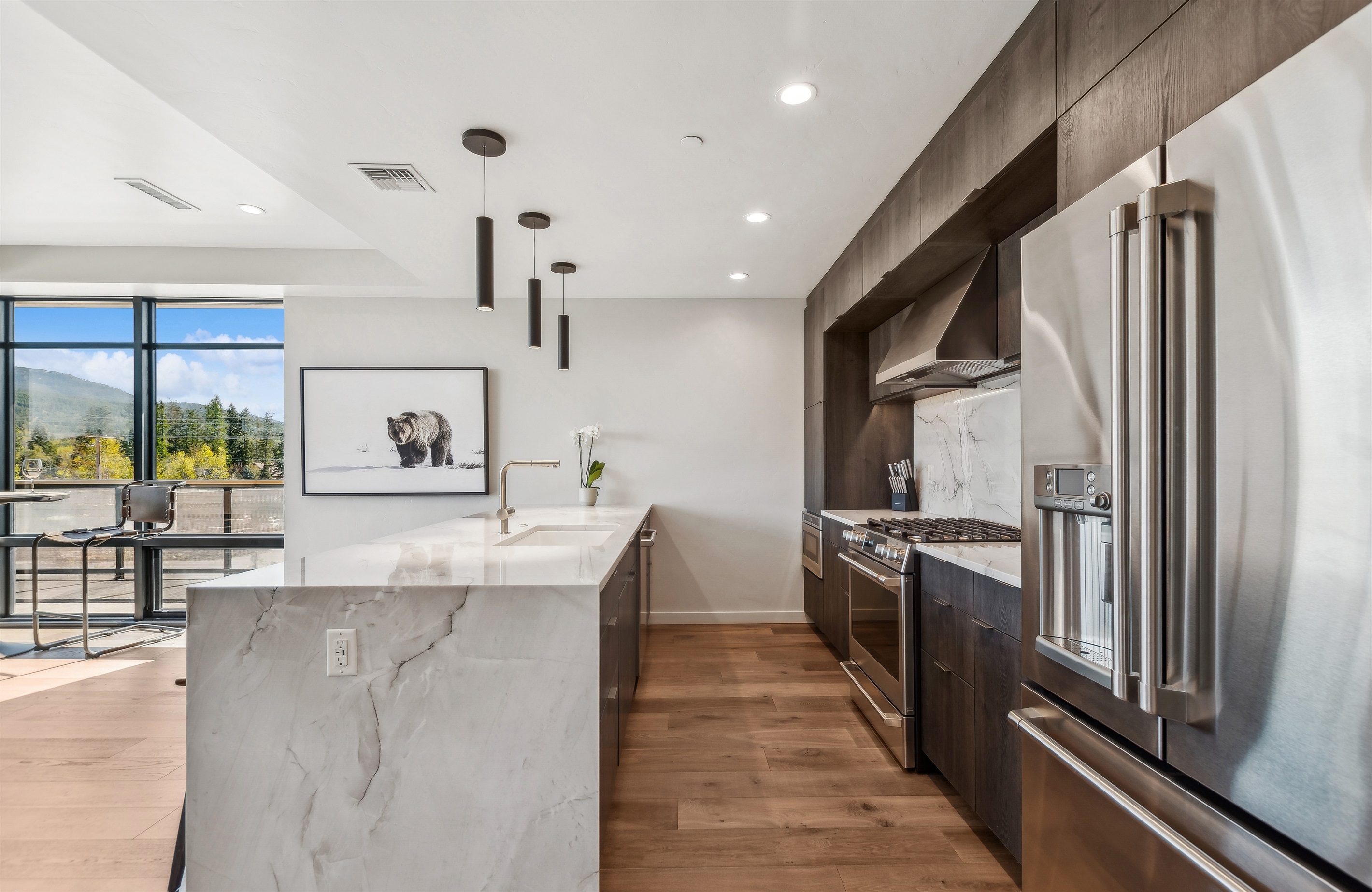 Sleek design meets mountain views—perfect for culinary adventures!