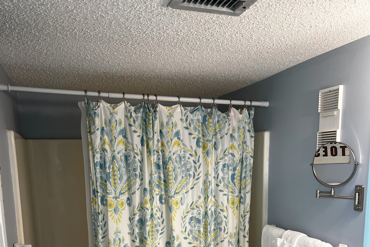 Second Bedroom's Bathroom
