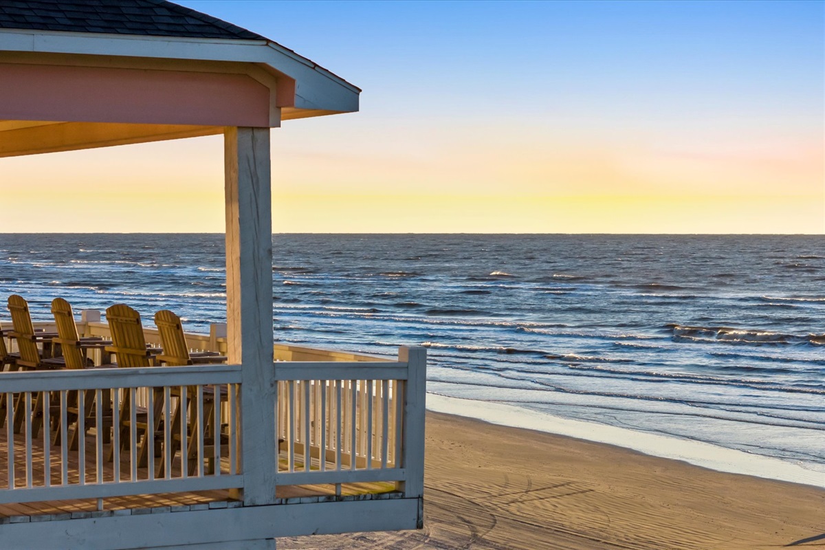 0933024b98e44c5d89a4c08a9d8a68d6 Large | Beachhouse | Texas | TX | Vacation Homes | Galveston | Crystal Beach | Kokomo | Breezy Days | Beachfront Elegance | Sunrise Serenity | Southern Sands Property Management, LLC