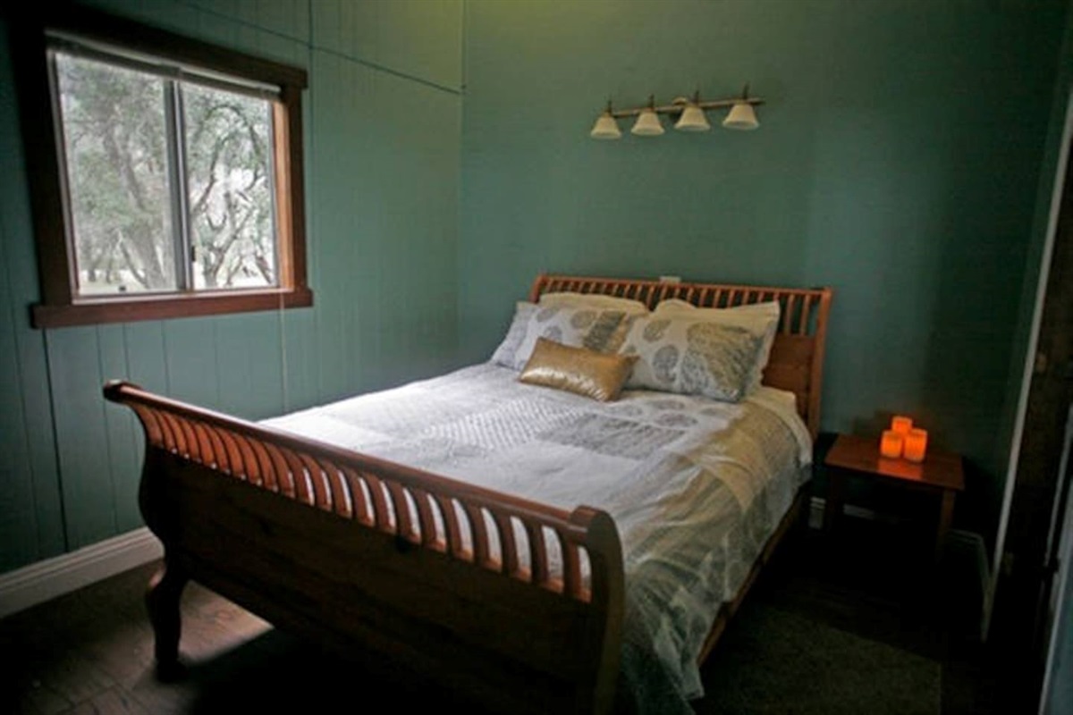 Master bedroom with queen bed