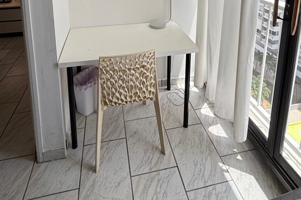 DESK