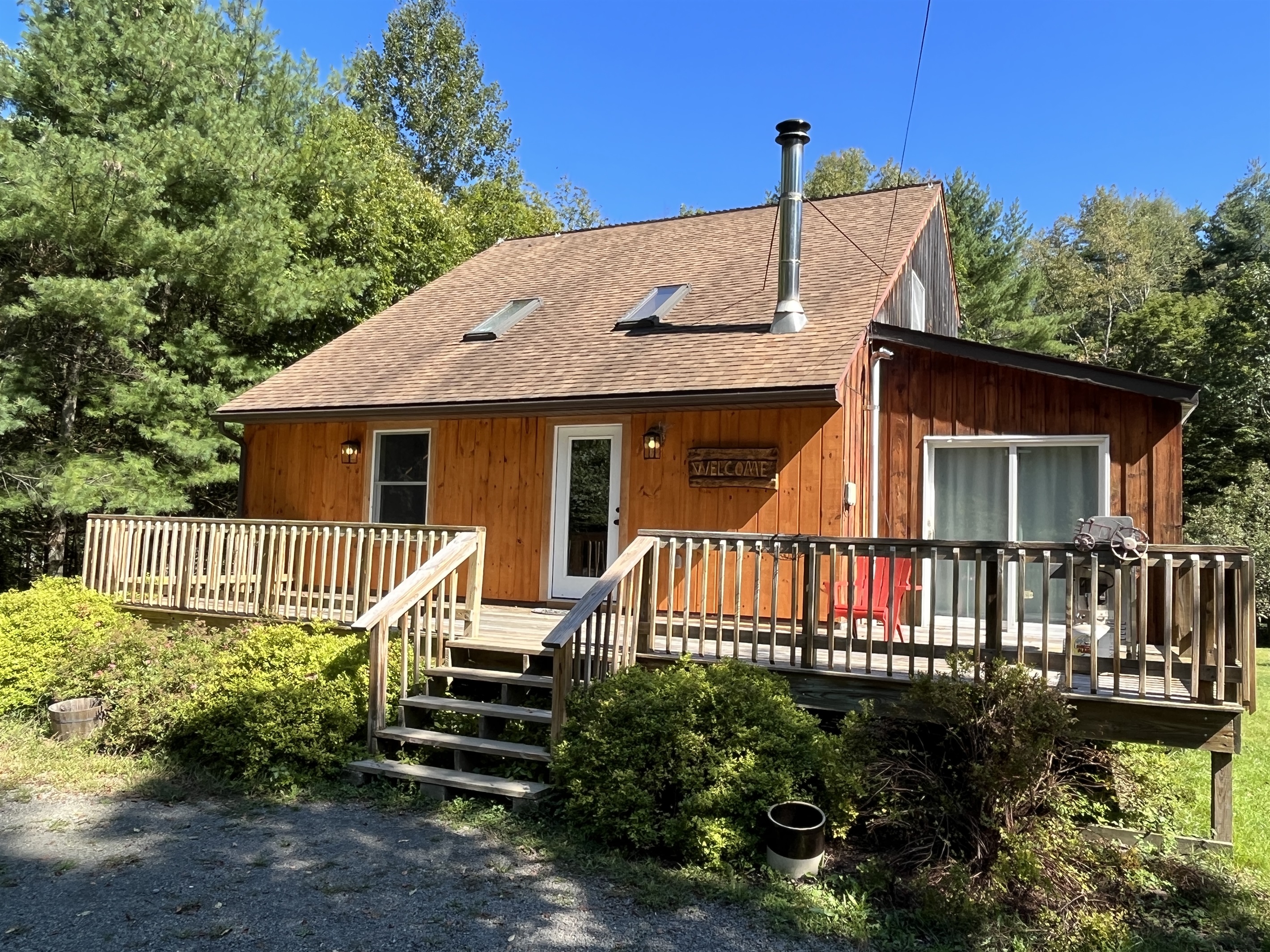 Knotty Pine exterior