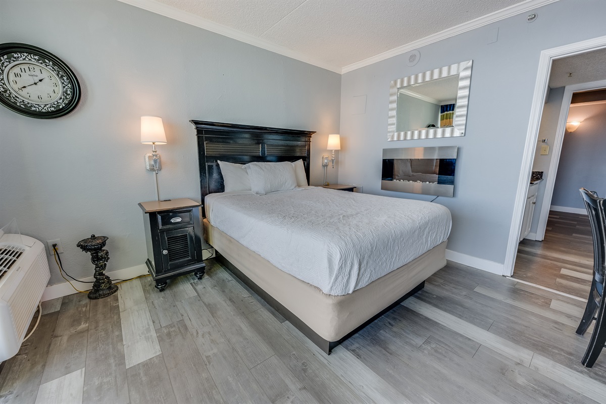 Stunning Bedroom Beautifully Decorated with Amazing Views 💫✨