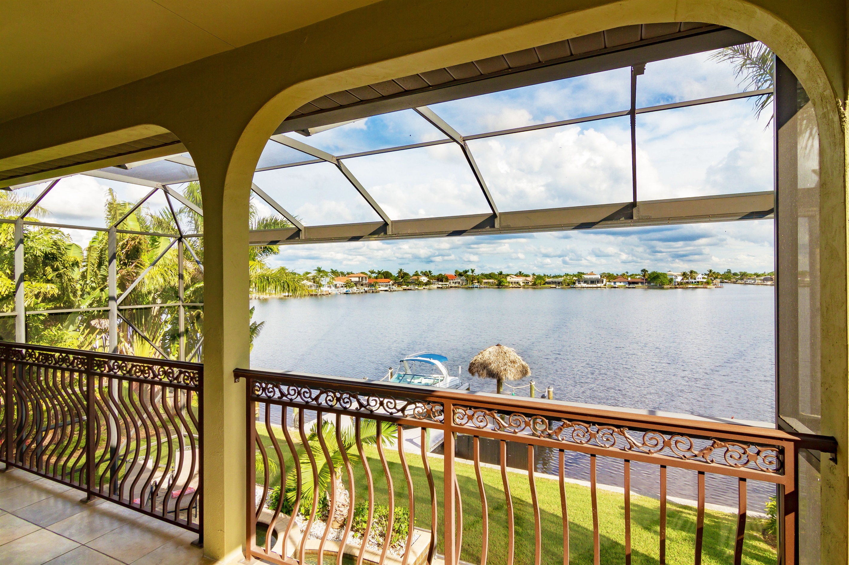 Terrace/balcony upstairs