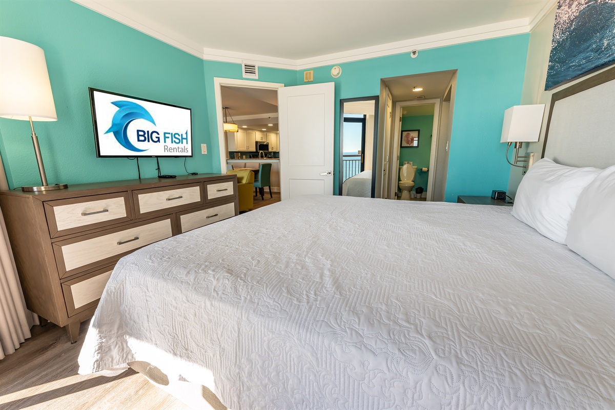 Stunning Bedroom Beautifully Decorated with Amazing Views 💫✨