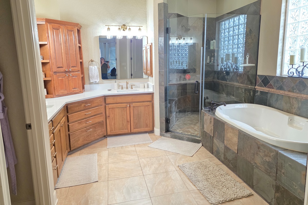 Primary bath