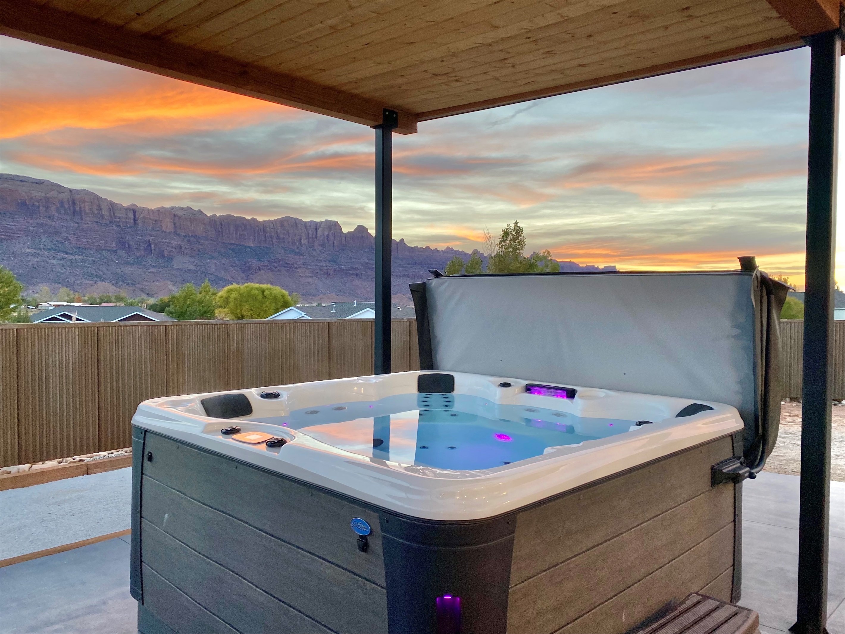 8 Person Hot tub
