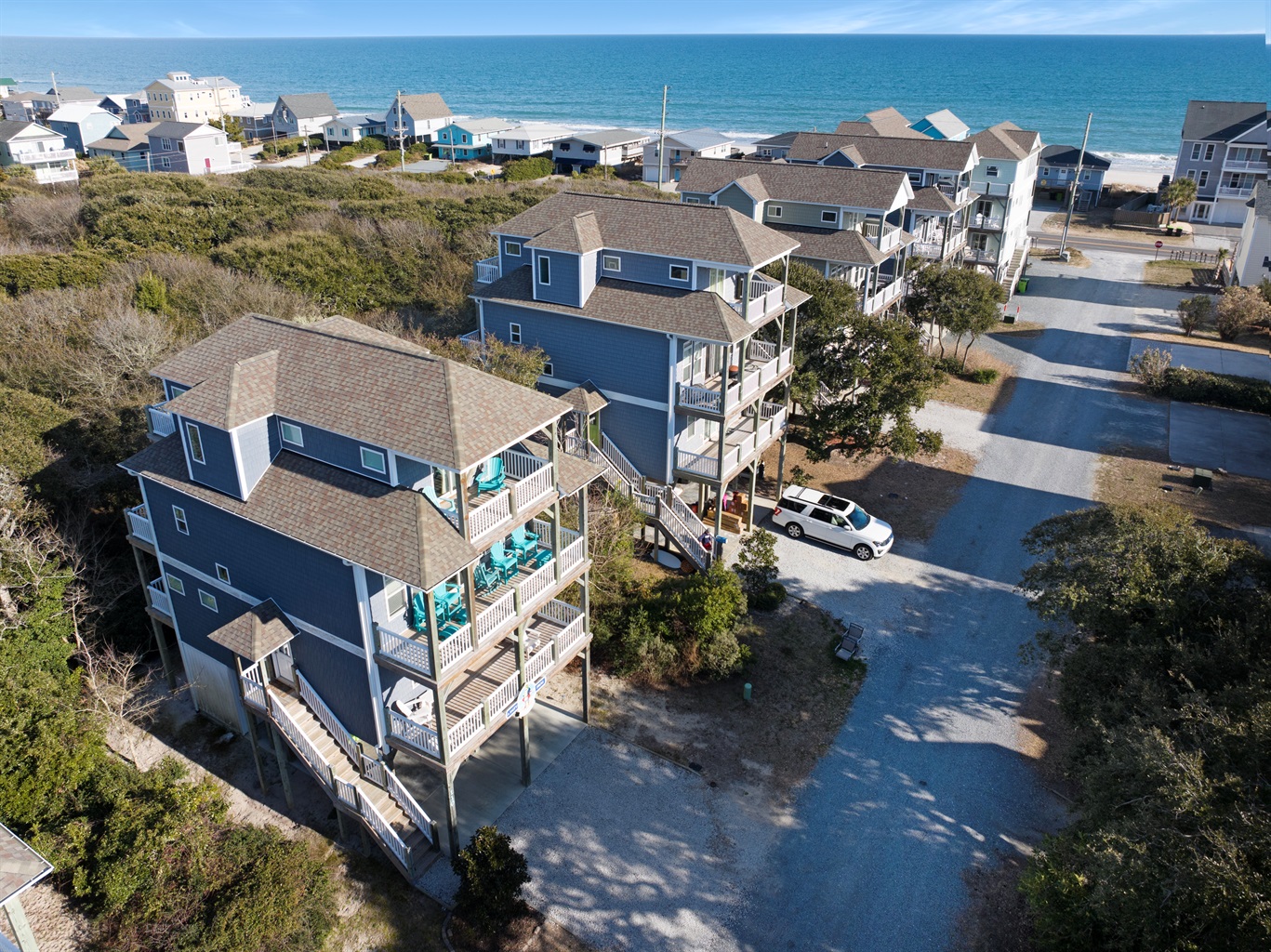 Just a quick walk down the lane to the private community beach access