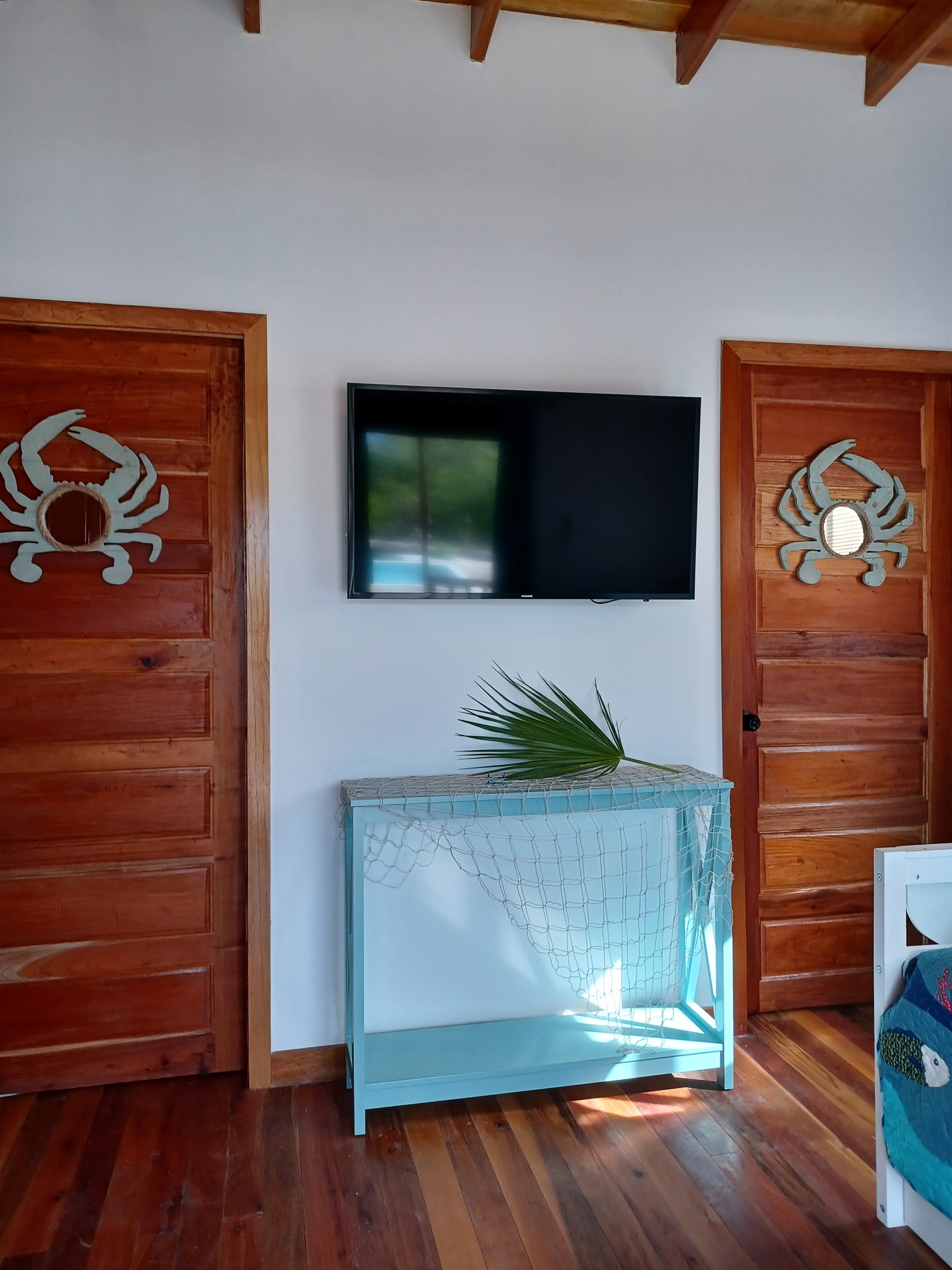Seahorse TV in open living space