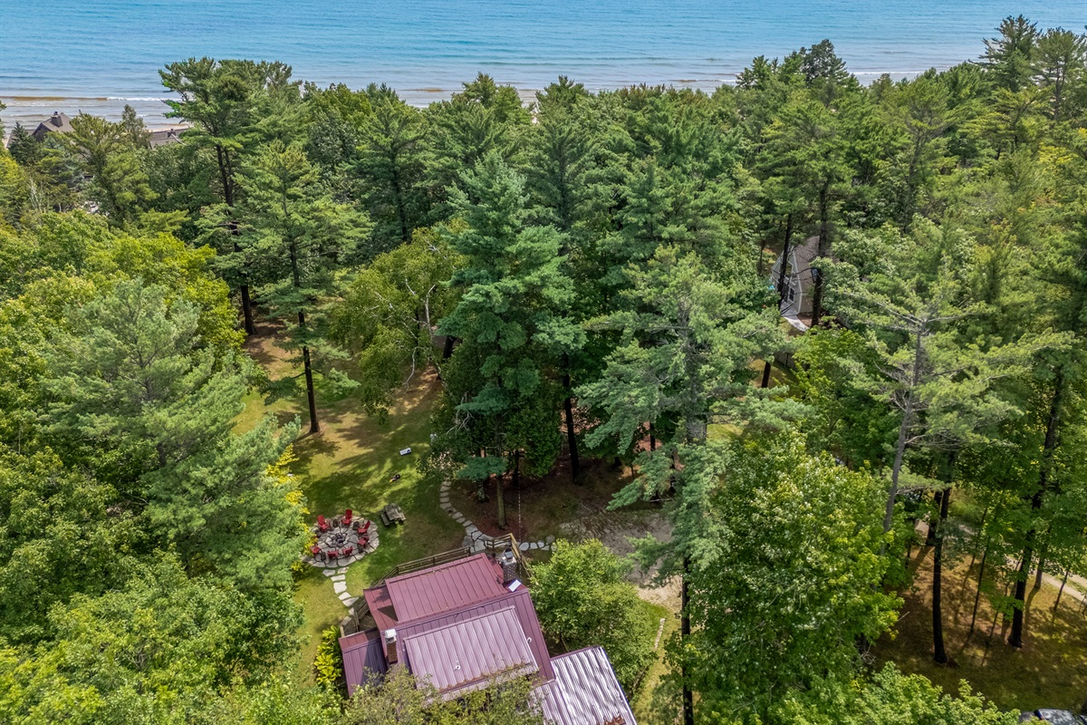Woods or Lake, you don't have to choose when you book Nelly's Place-you get both!