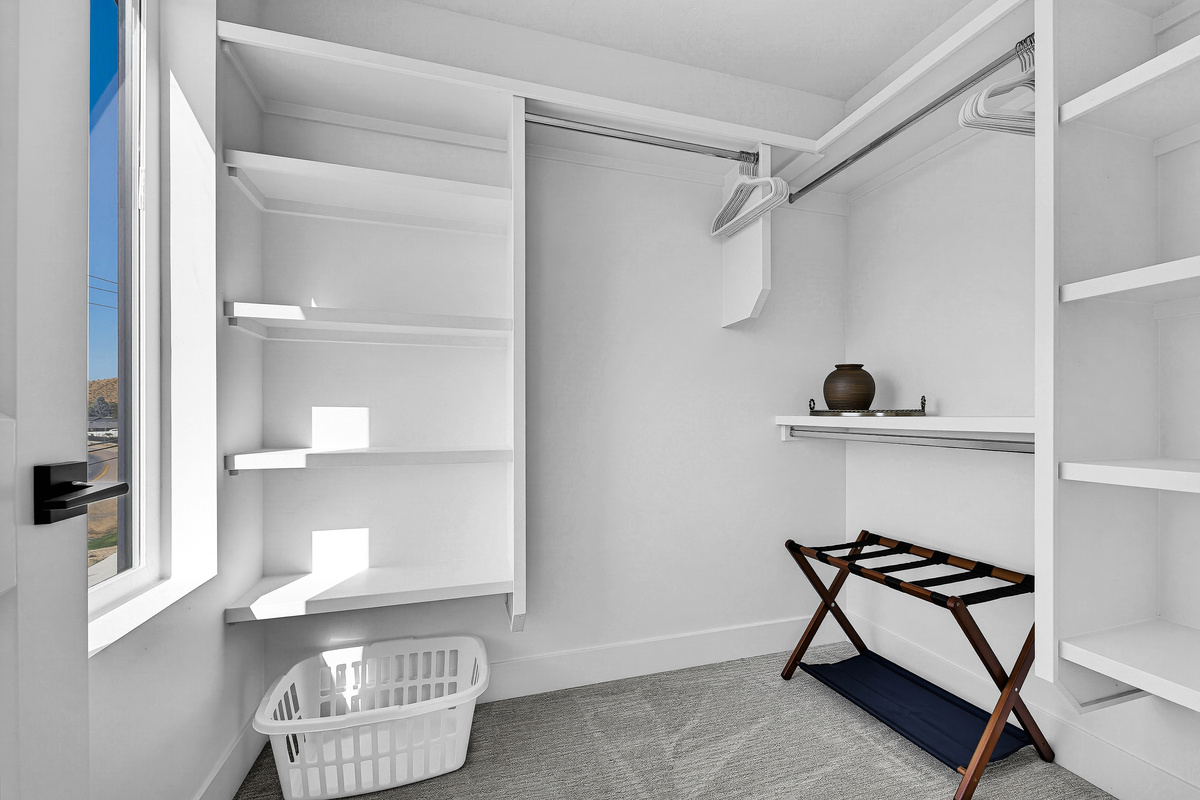 3rd floor bedroom with king size bed walk in closet