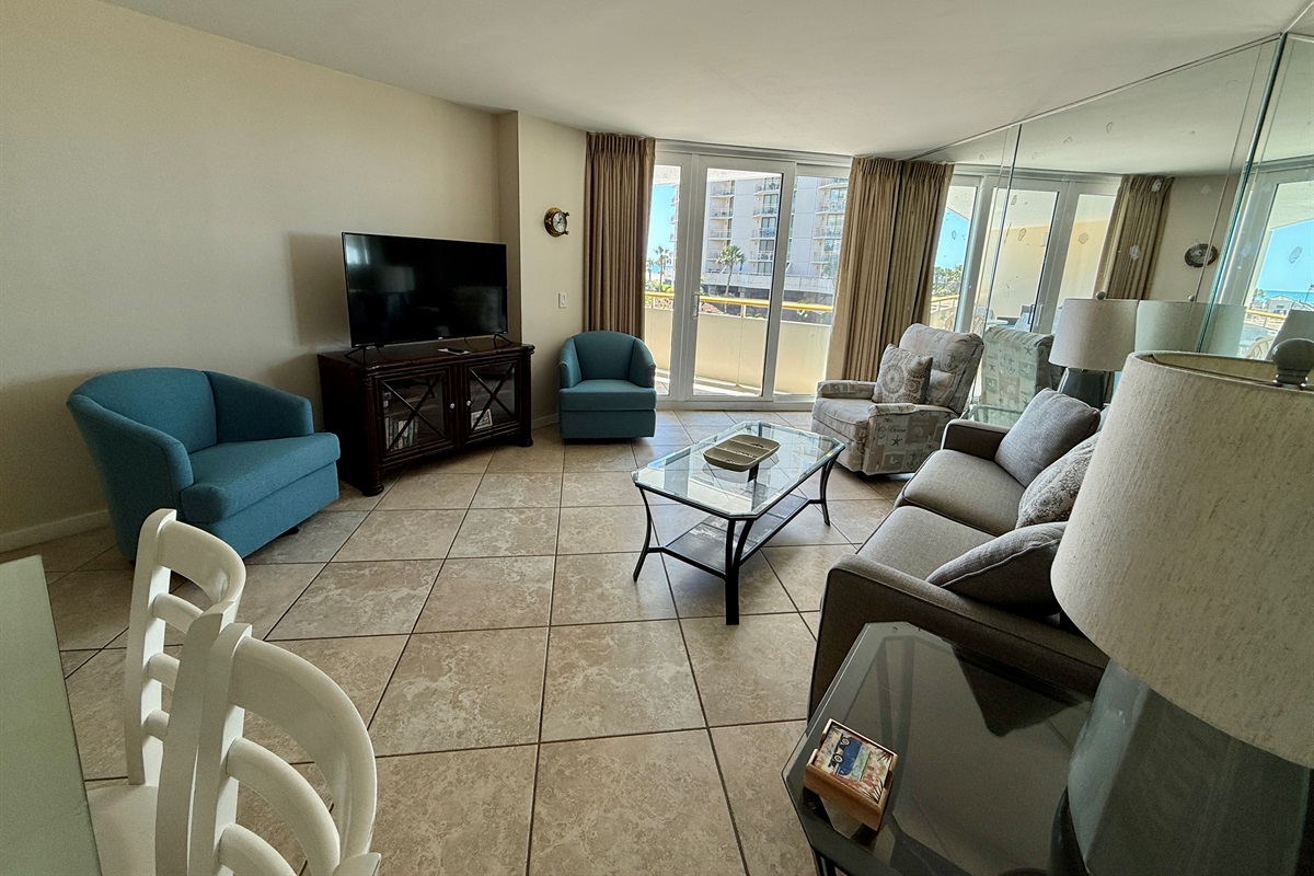 Ocean View Living Room w/Smart TV