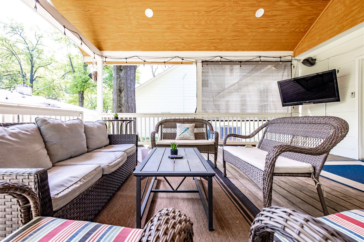 Deck seating