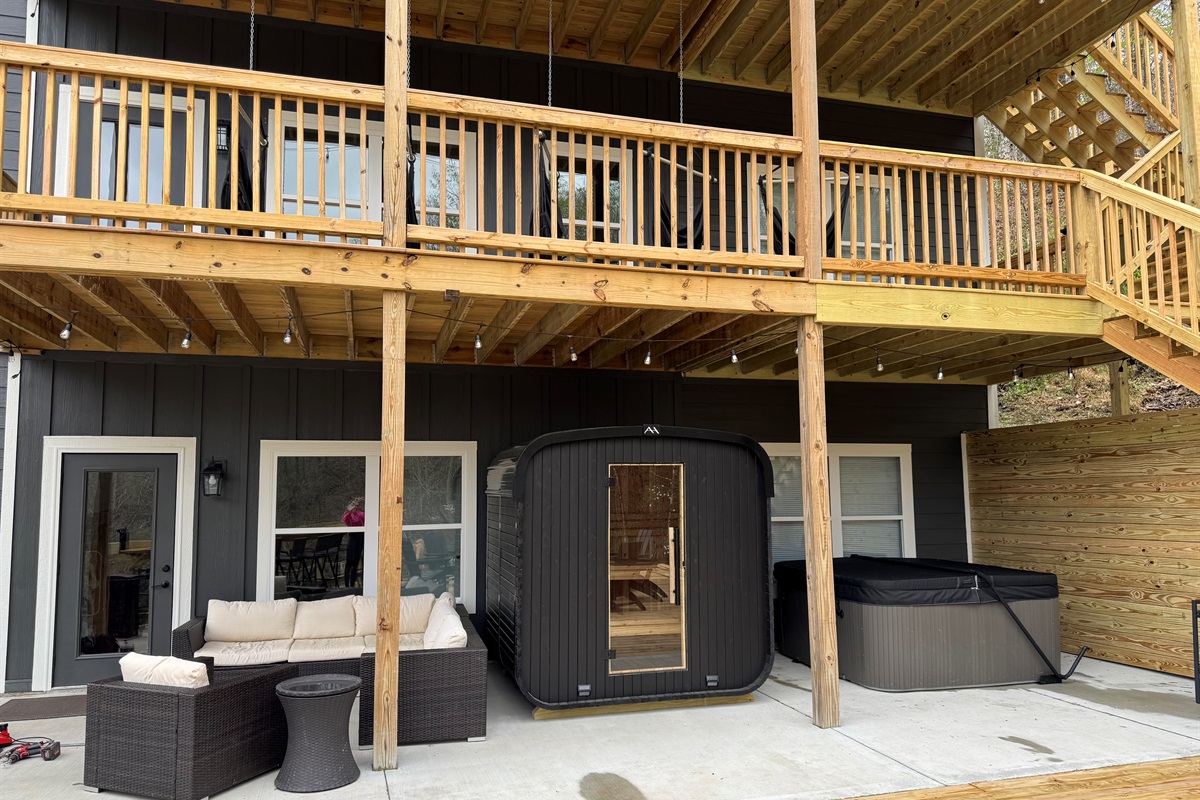Sauna and hot tub relaxing area!