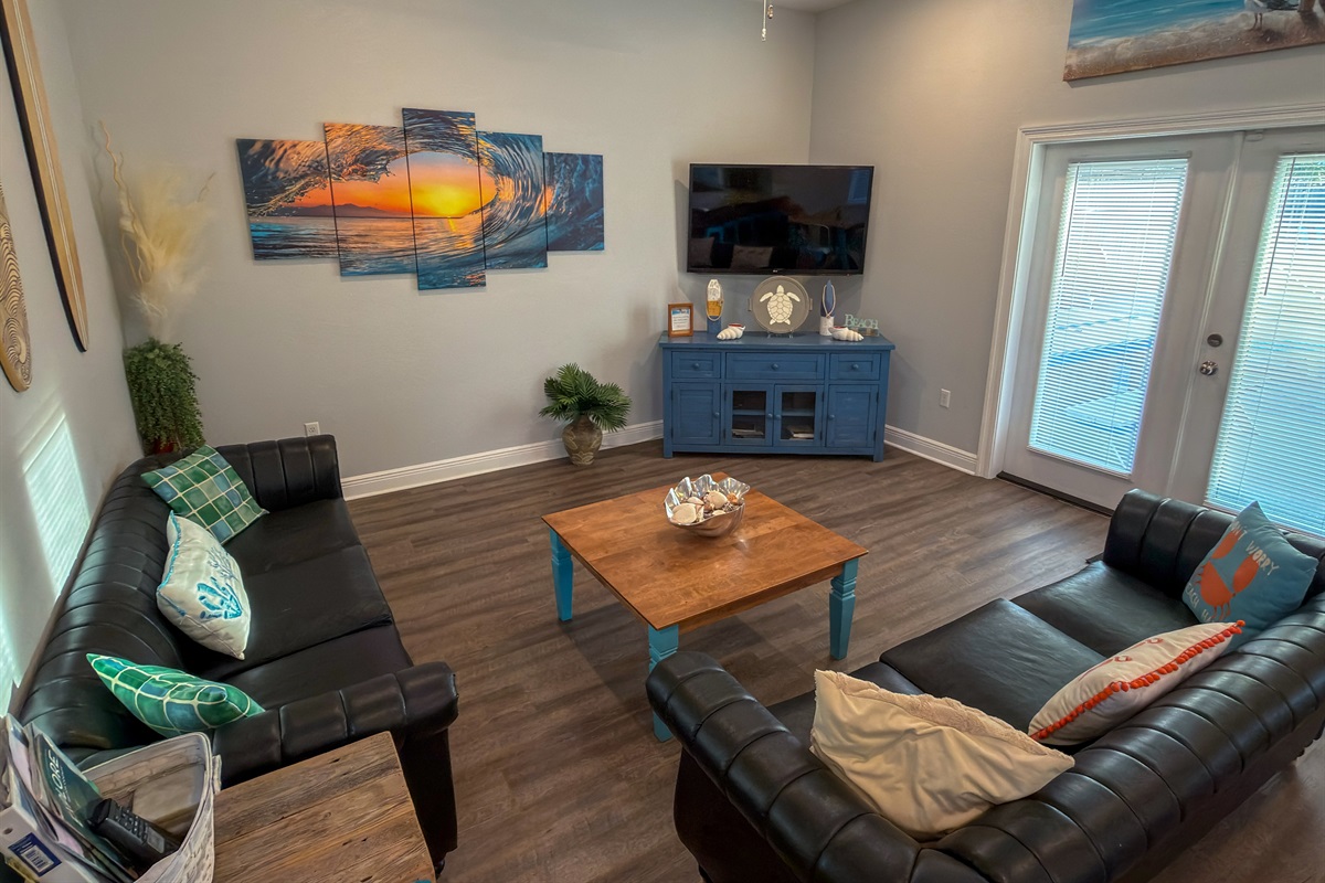 Whether it’s rainy-day movies or post-beach relaxation, the main lounge easily becomes everyone’s favorite hangout spot.