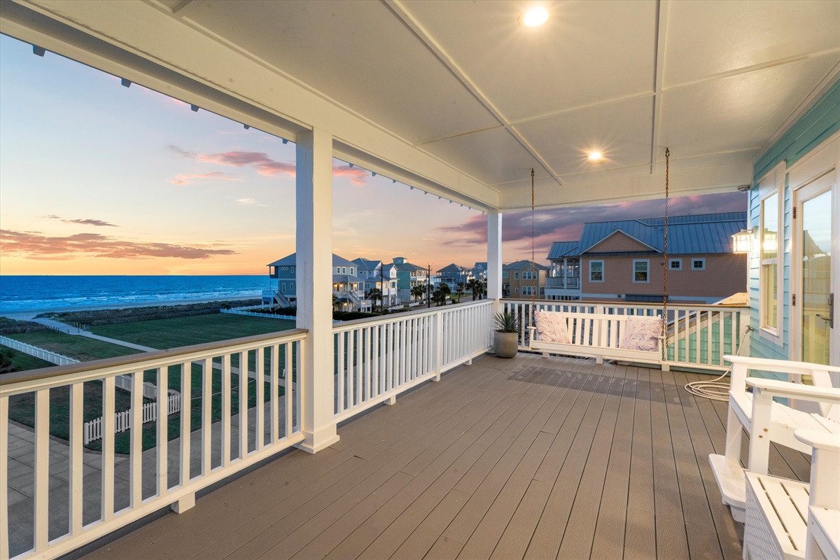 098bc2ca15314decae346384c1800c71 Large | Beachhouse | Texas | TX | Vacation Homes | Galveston | Crystal Beach | Kokomo | Breezy Days | Beachfront Elegance | Sunrise Serenity | Southern Sands Property Management, LLC